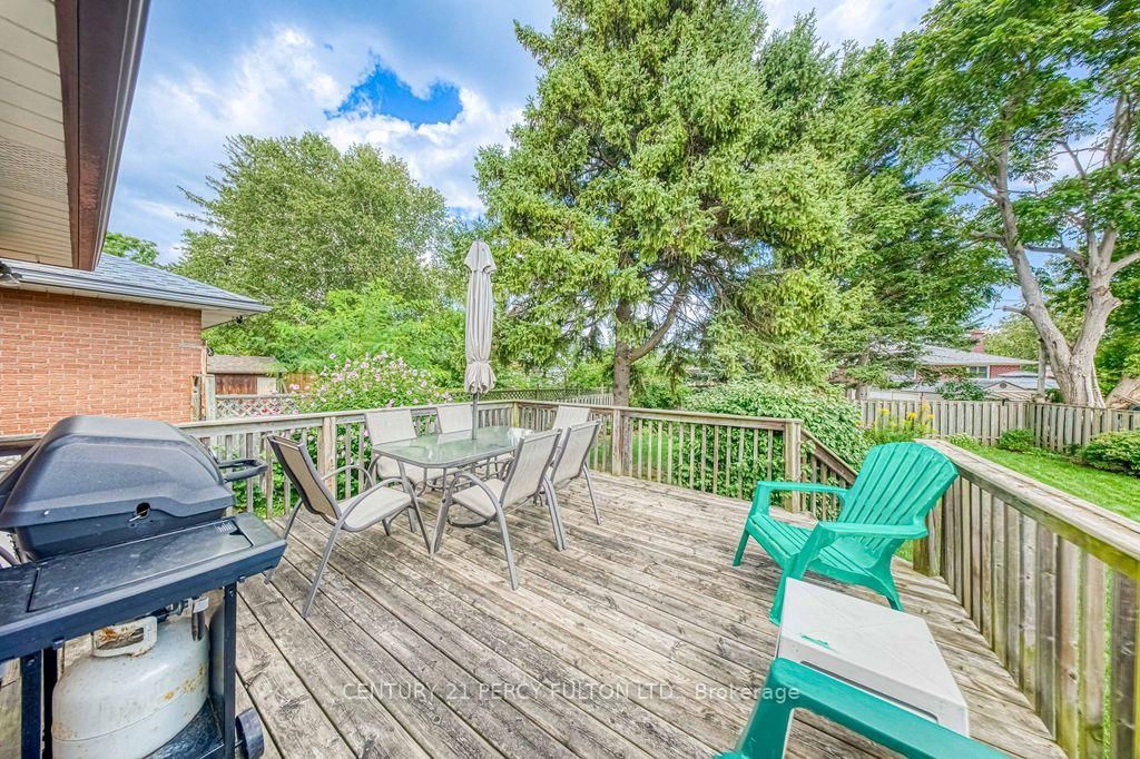 70 Limevale Crescent • Toronto, ON photo 39