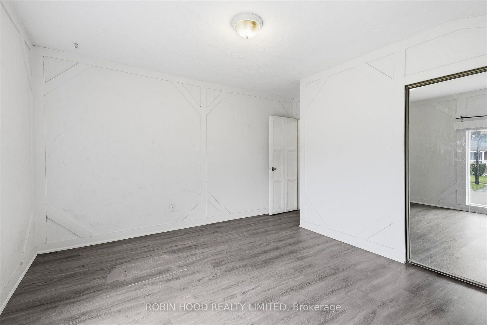 8 Pandora Circle • Toronto, ON photo 19