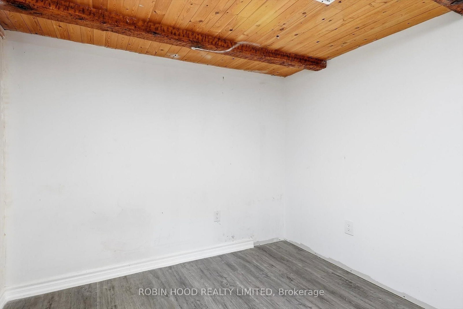 8 Pandora Circle • Toronto, ON photo 35