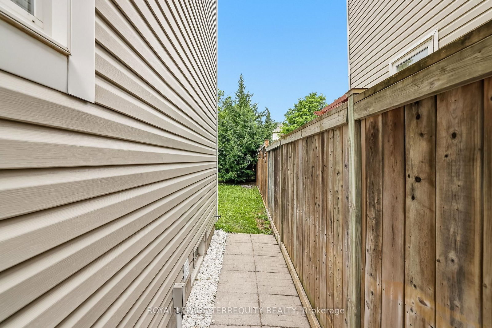 8 Sinden Drive • Whitby, ON photo 34