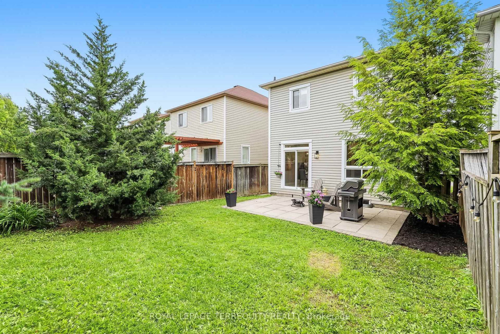 8 Sinden Drive • Whitby, ON photo 36
