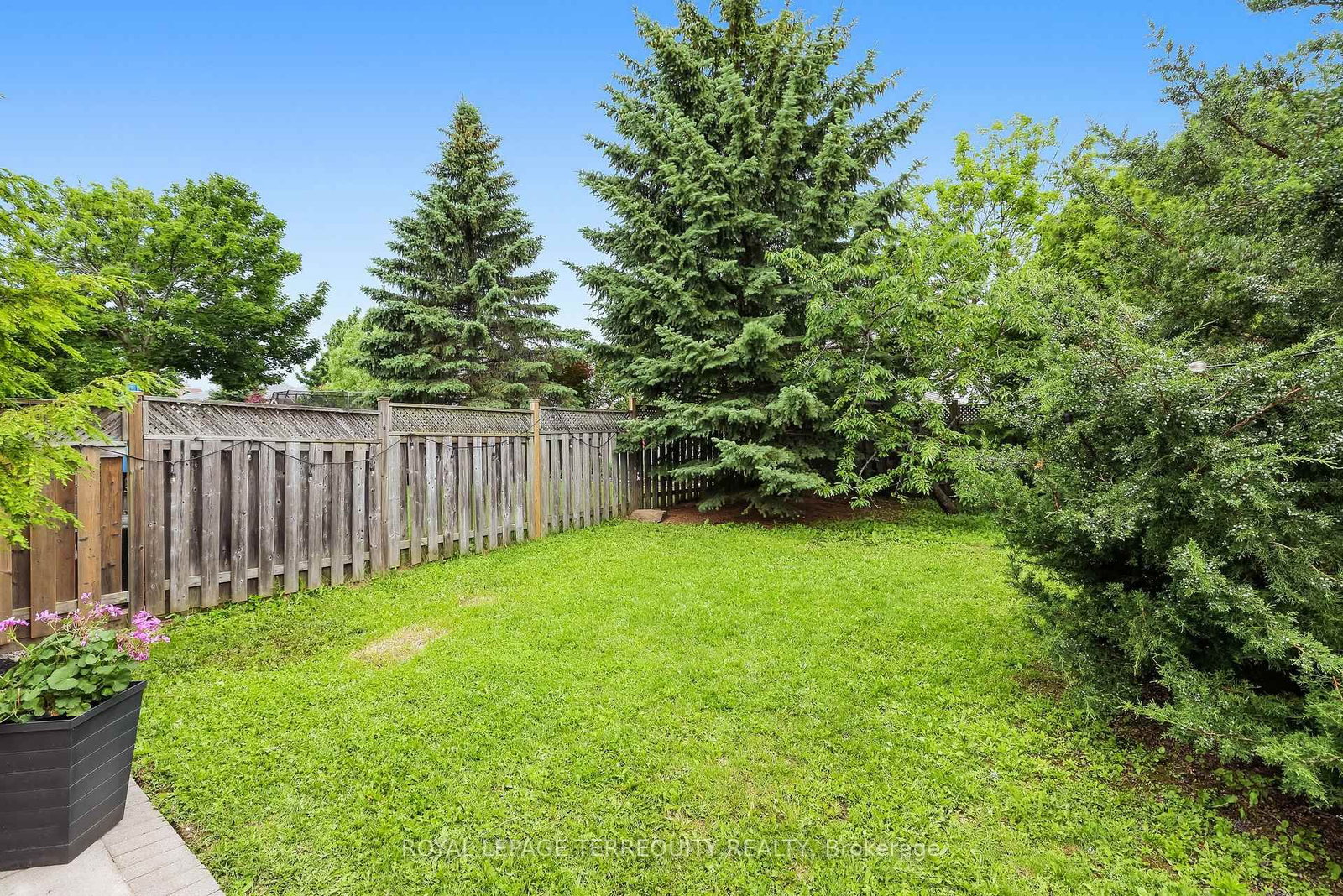 8 Sinden Drive • Whitby, ON photo 43