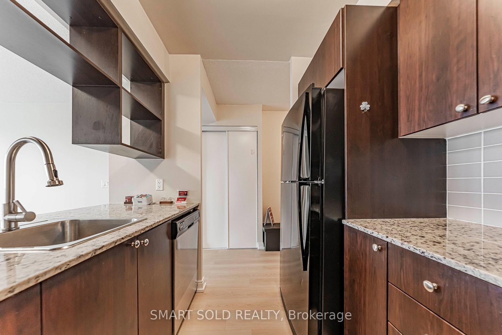 181 Village Green Square • #1621 • Toronto, ON photo 19