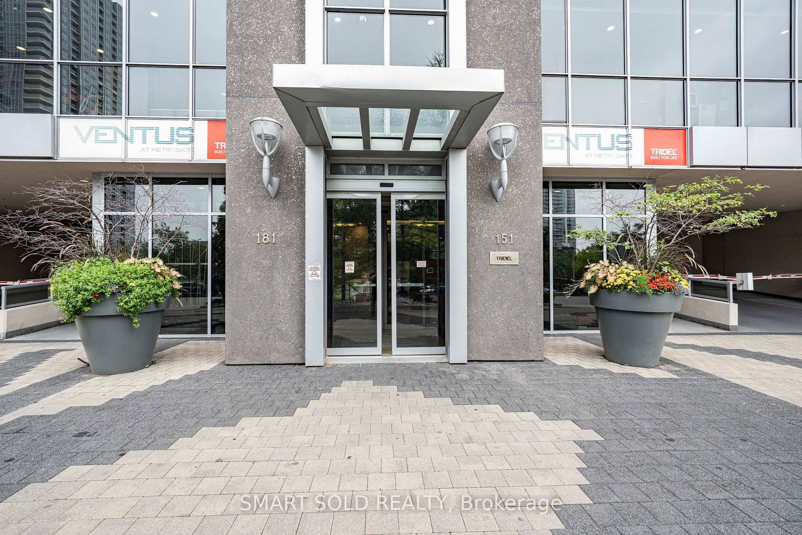 181 Village Green Square • #1621 • Toronto, ON photo 2