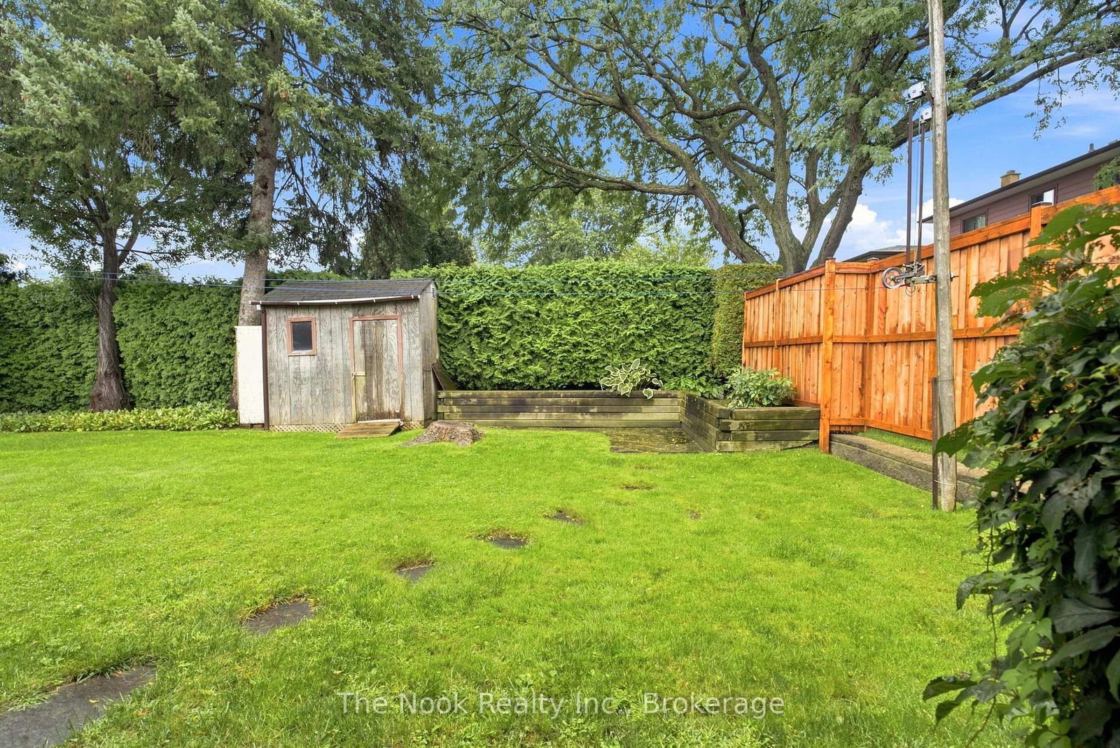 355 Ridgeway Avenue • Oshawa, ON photo 45