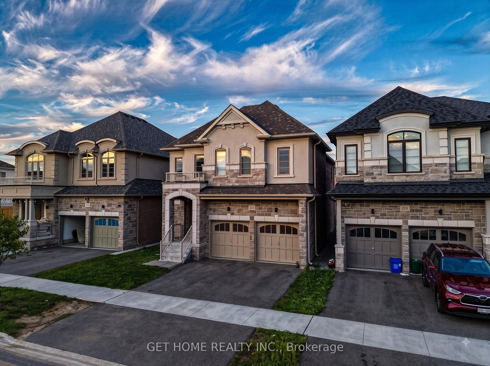 215 Ronald Gustcott Drive • Oshawa, ON photo 3