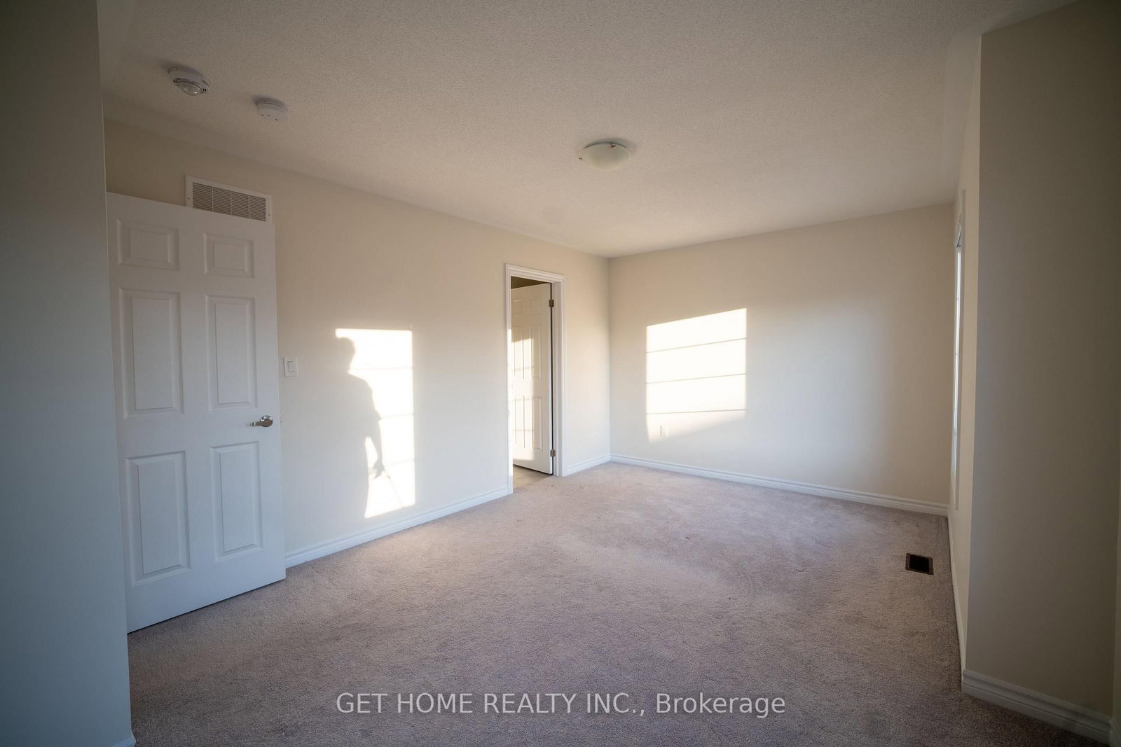 215 Ronald Gustcott Drive • Oshawa, ON photo 32