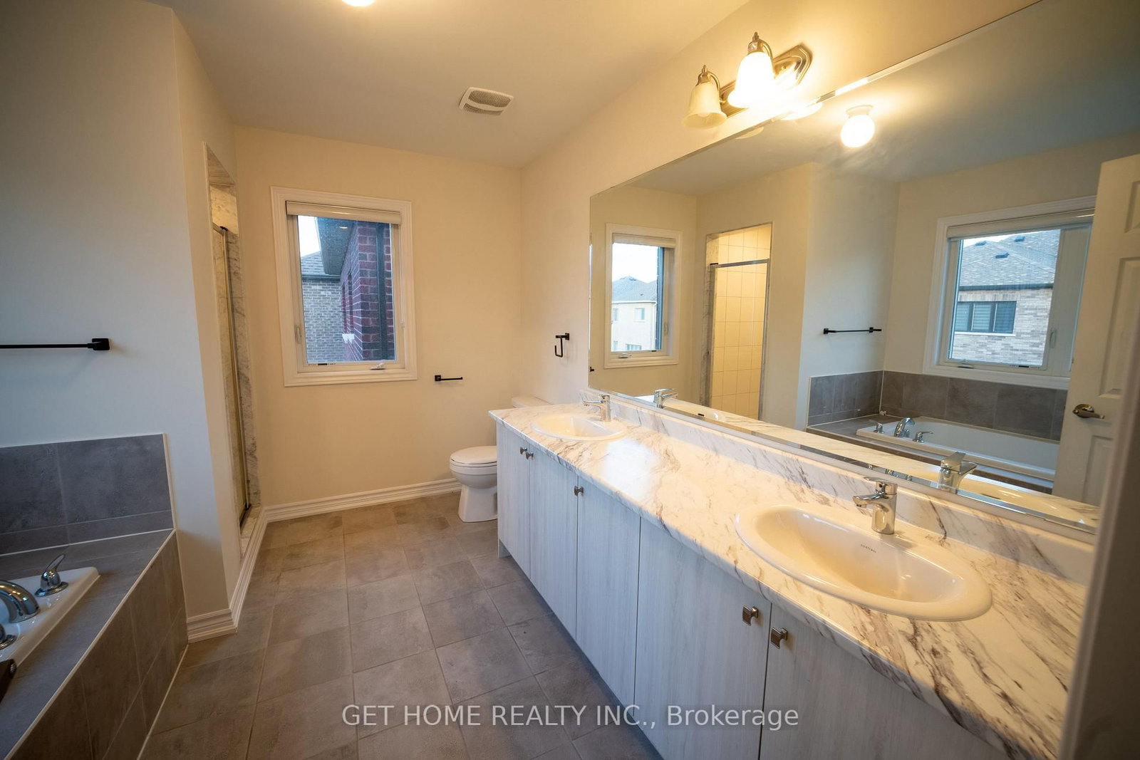 215 Ronald Gustcott Drive • Oshawa, ON photo 39