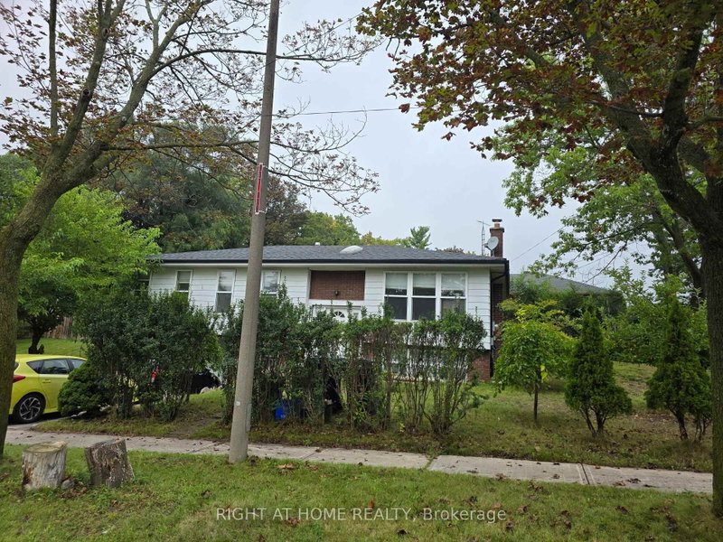 125 weir Crescent S