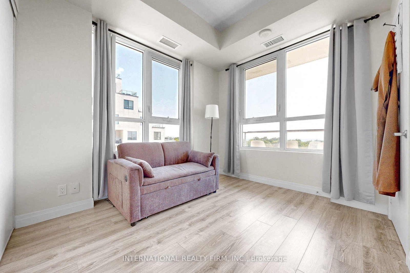 22 East Haven Drive • #812 • Toronto, ON photo 12