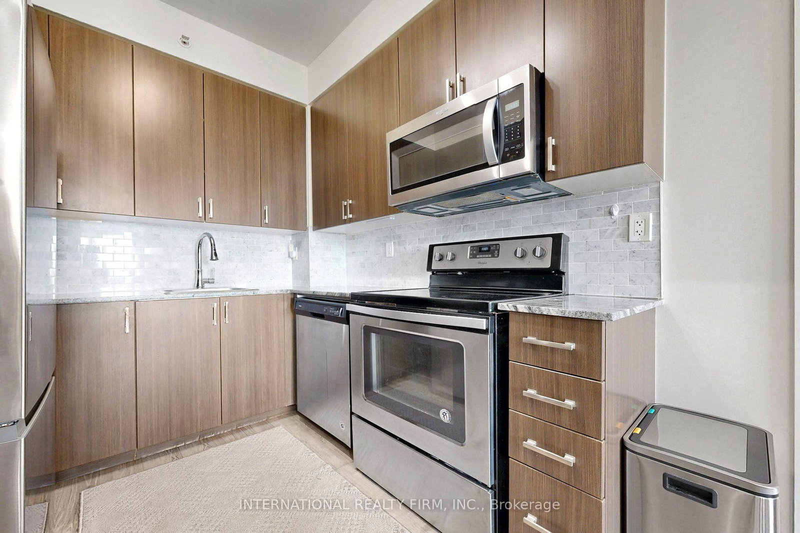 22 East Haven Drive • #812 • Toronto, ON photo 6