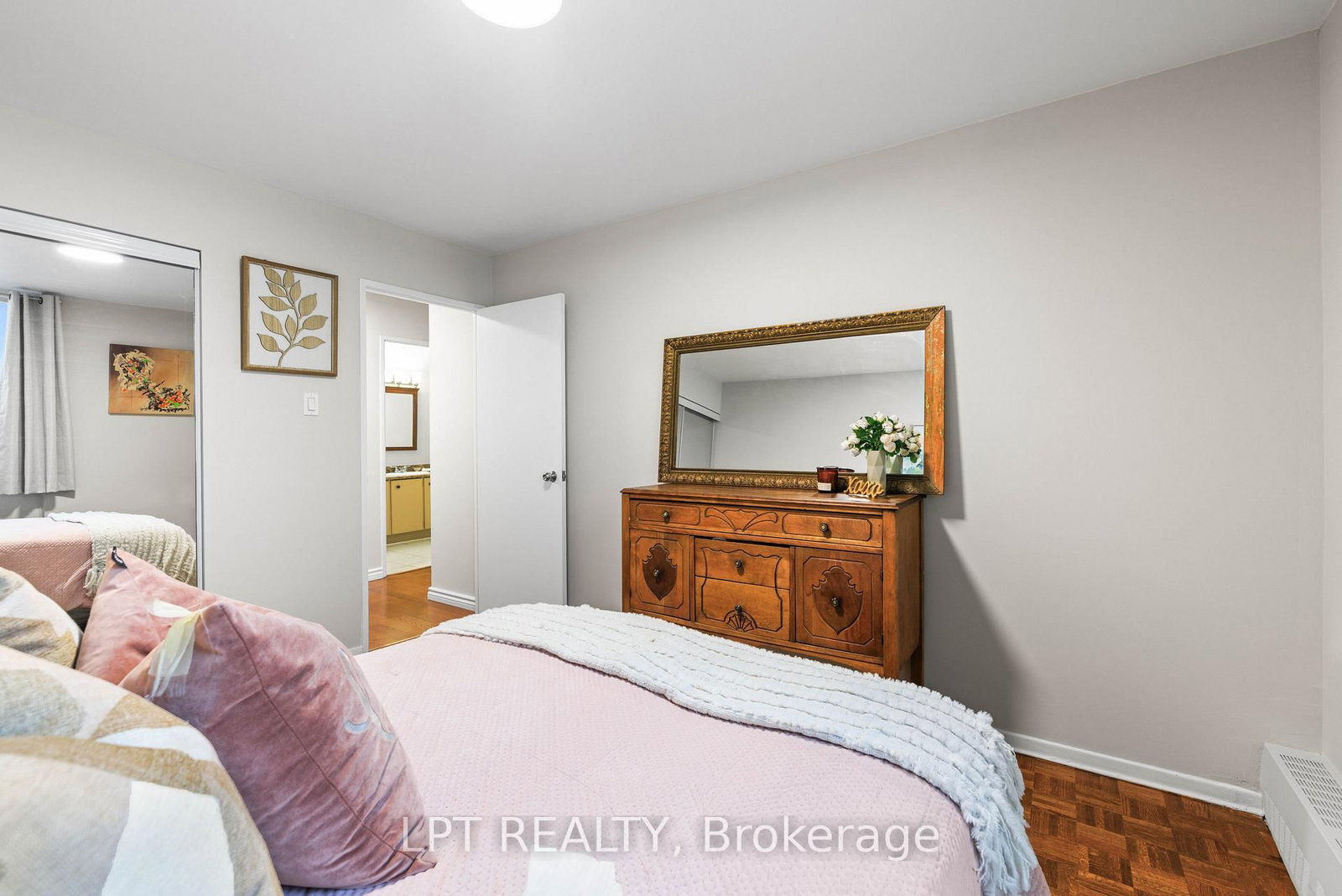 15 Torrance Road • #1910 • Toronto, ON photo 22