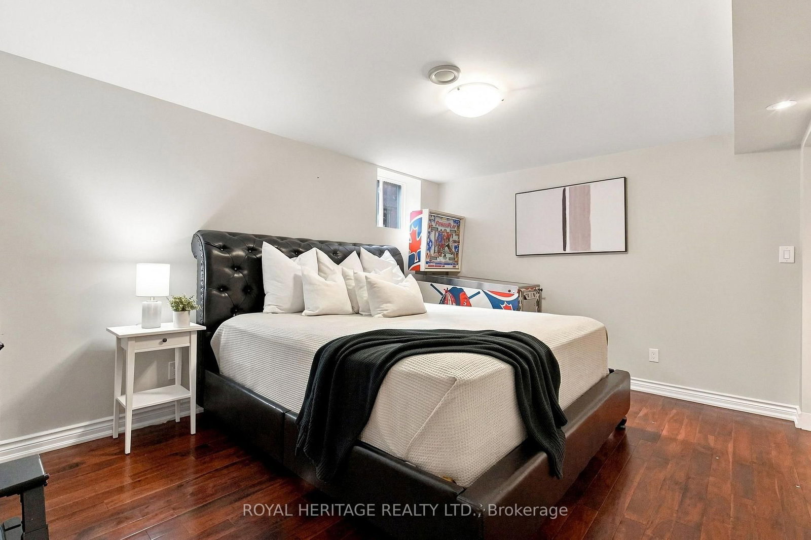 816 Sheppard Avenue • Pickering, ON photo 32