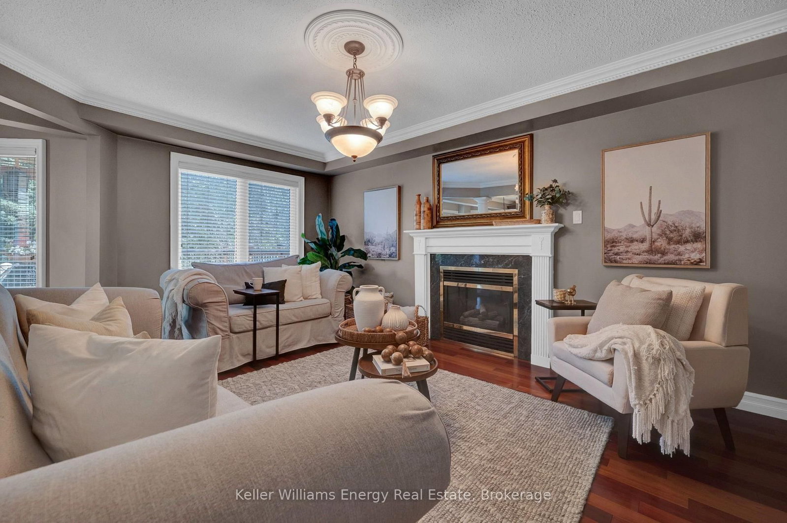 35 Living Court • Clarington, ON photo 10
