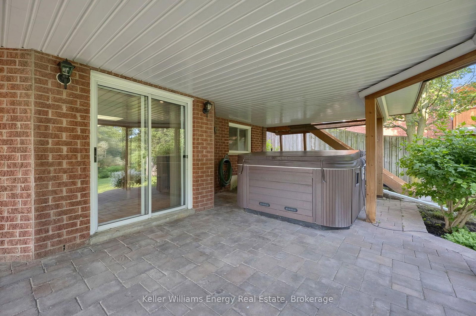 35 Living Court • Clarington, ON photo 40