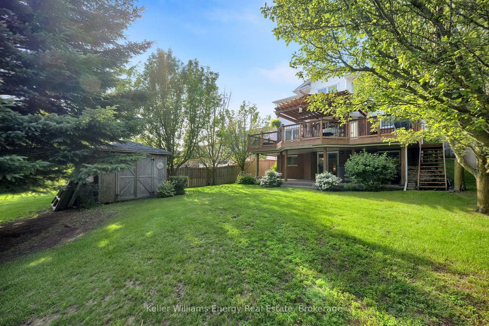 35 Living Court • Clarington, ON photo 42