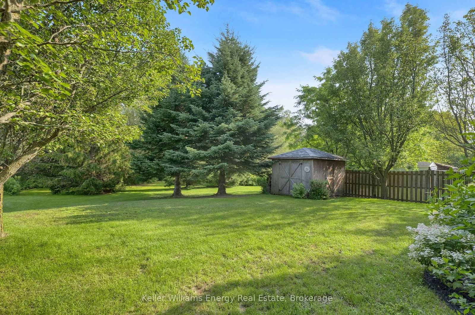 35 Living Court • Clarington, ON photo 43