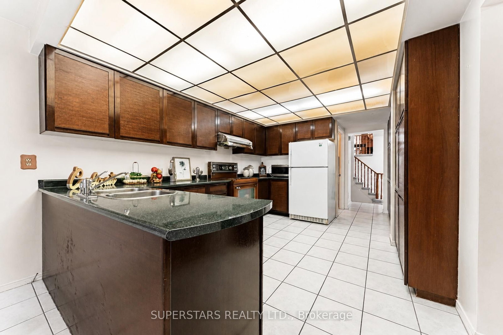 48 Coverdale Crescent • Toronto, ON photo 13