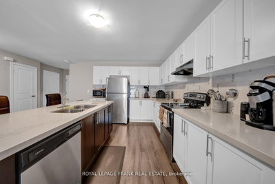 398 Olive Avenue • Oshawa, ON photo 9
