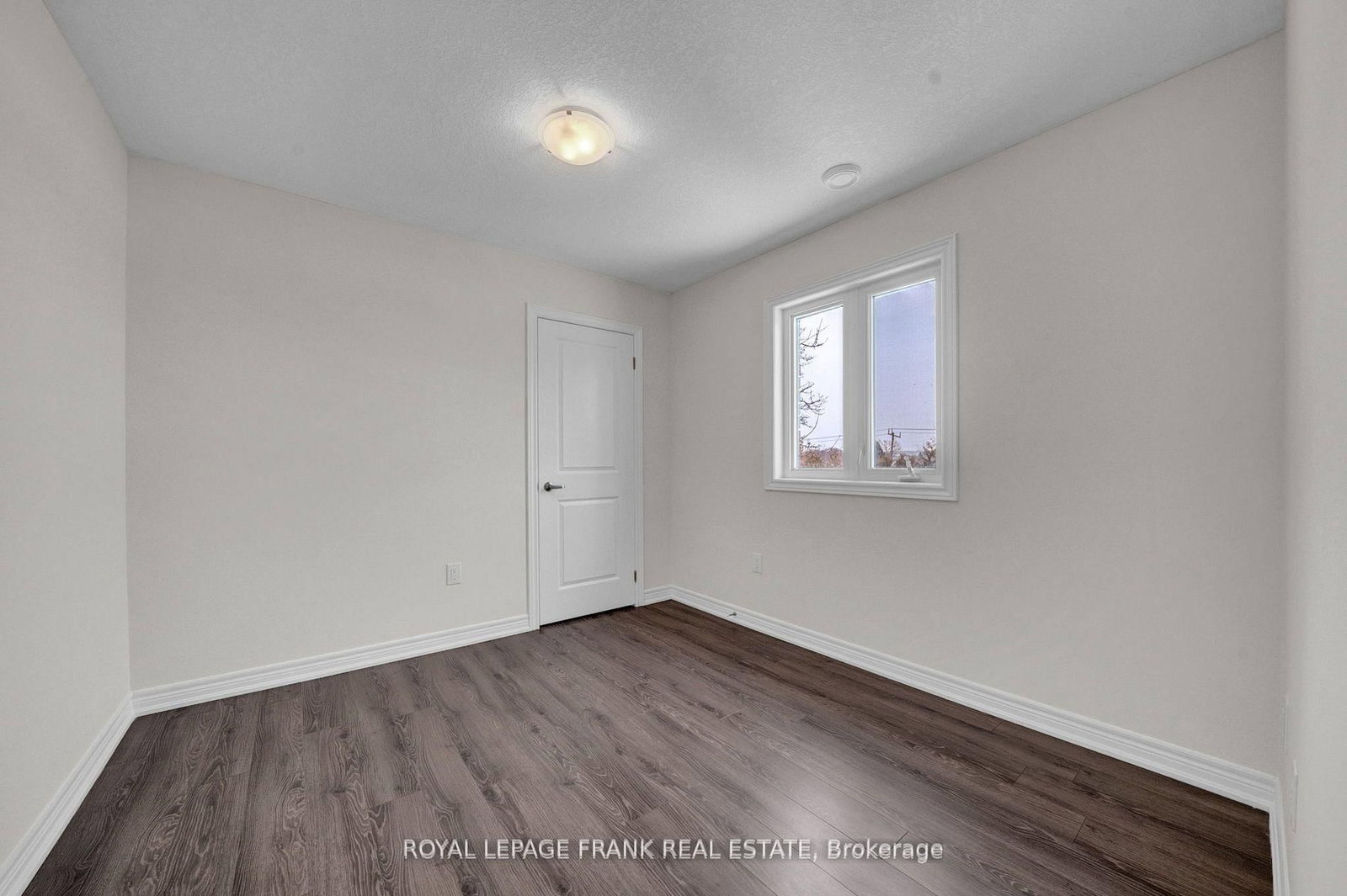 402 Olive Avenue • Oshawa, ON photo 13