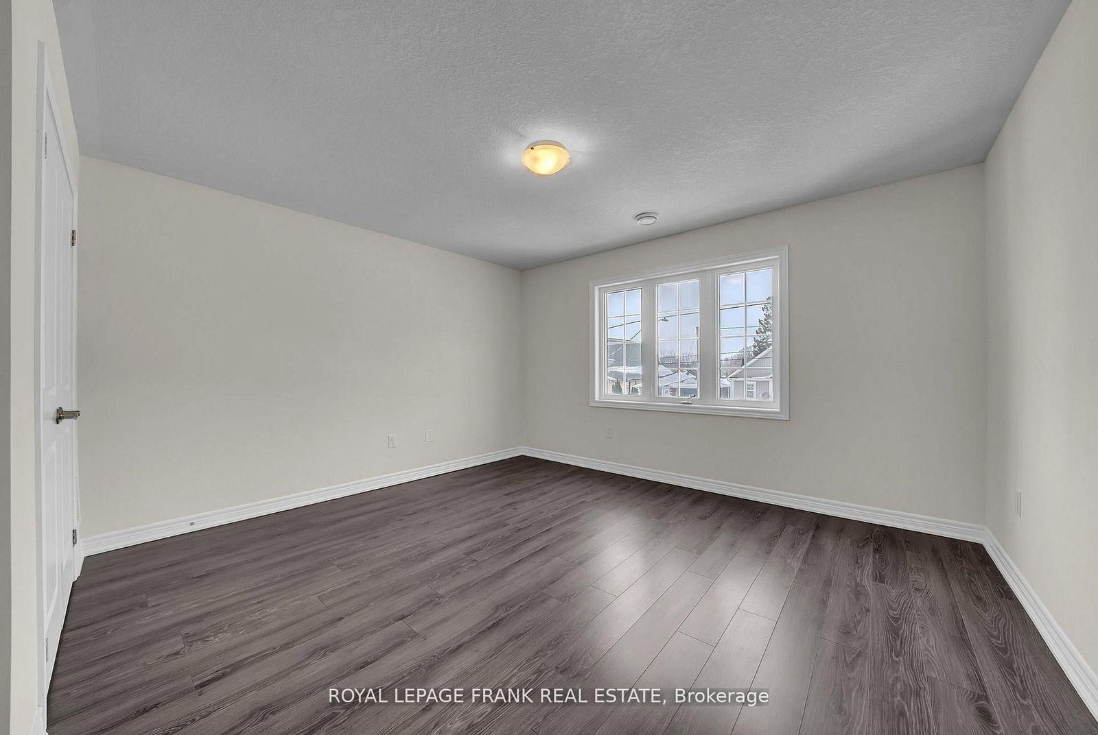 402 Olive Avenue • Oshawa, ON photo 15