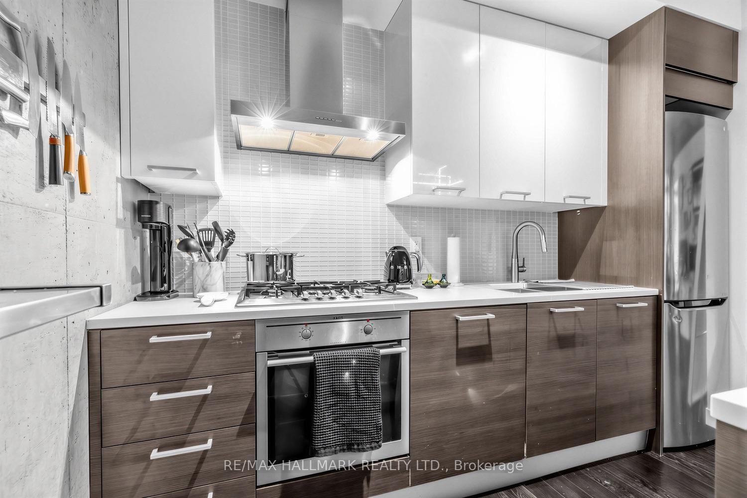90 Broadview Avenue • #408 • Toronto, ON photo 15