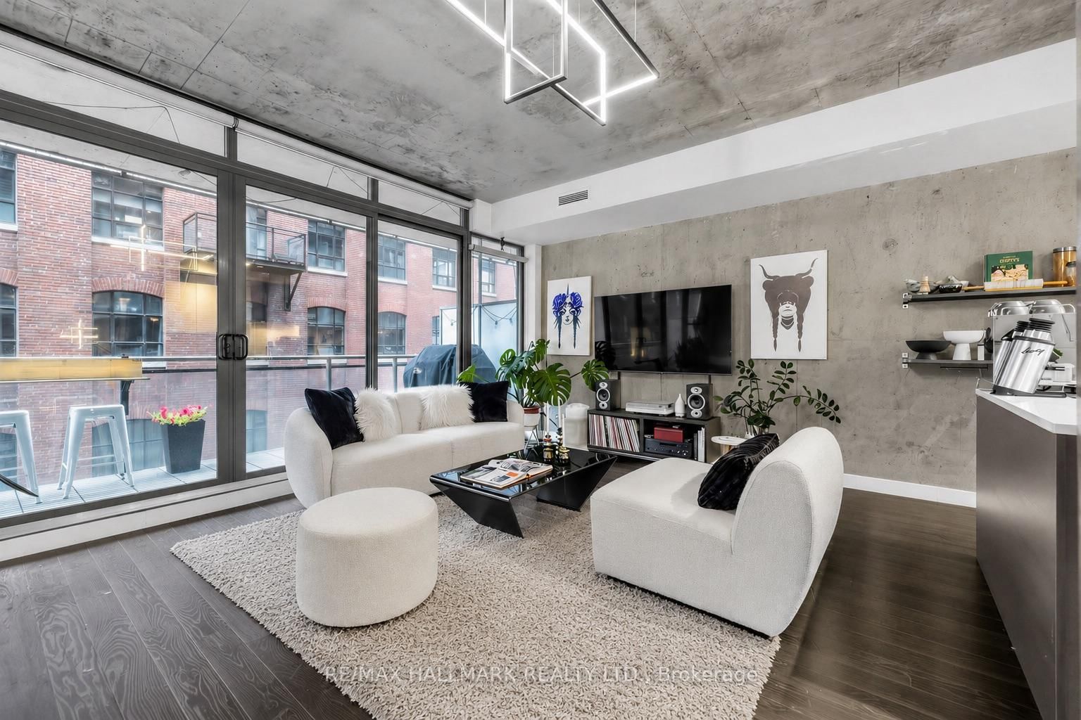 90 Broadview Avenue • #408 • Toronto, ON photo 4