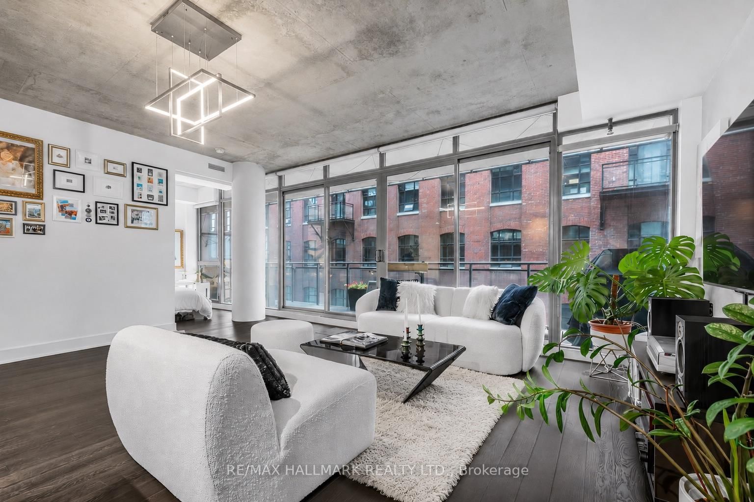 90 Broadview Avenue • #408 • Toronto, ON photo 5