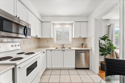24 Fernbank Place • Whitby, ON photo 6