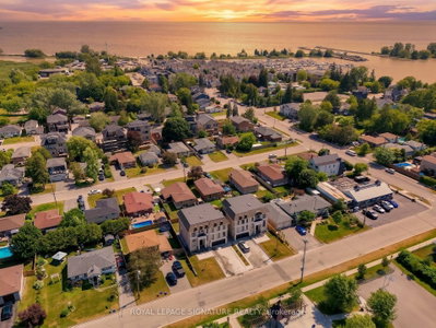 1309 Commerce Street • Pickering, ON photo 3