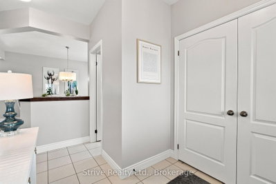 14 Vetzal Court • Clarington, ON photo 4