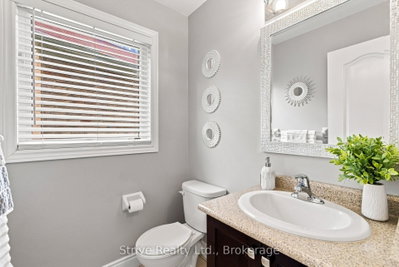 14 Vetzal Court • Clarington, ON photo 6