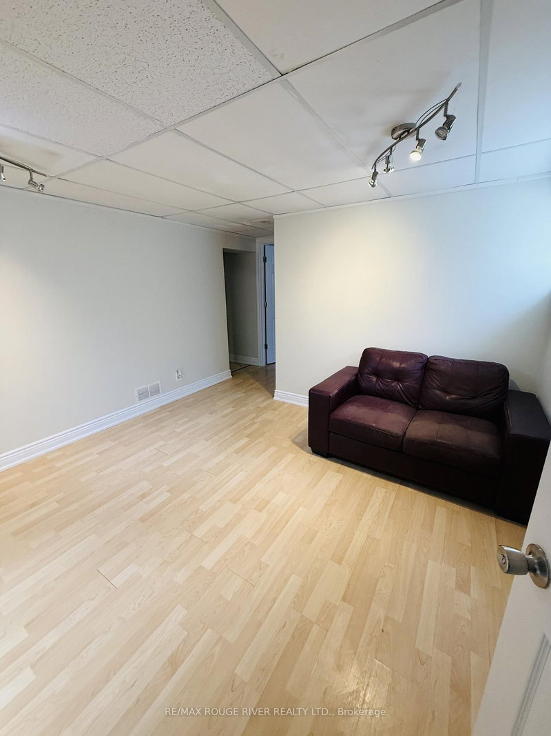 Bsmt - 15 Berkham Road