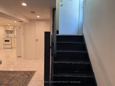 Semi-Detached House for lease at Bsmt-24 Weymouth Avenue, Toronto, Ontario, M4C 1R7 - Crescent Town - MLS: E13736884