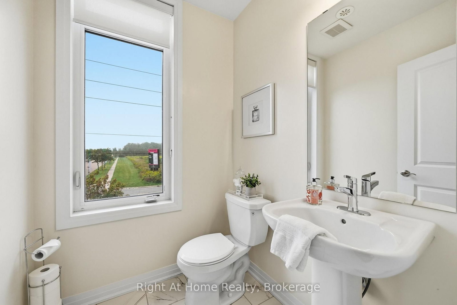 52 Emmas Way • Whitby, ON photo 20