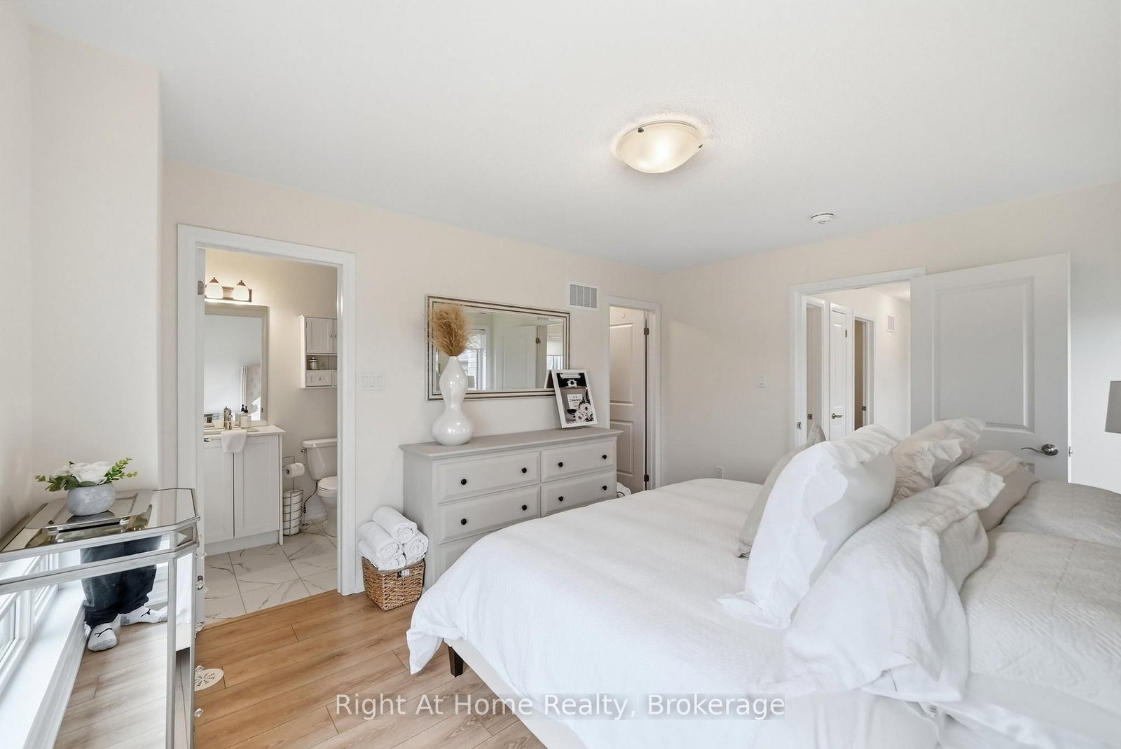 52 Emmas Way • Whitby, ON photo 23