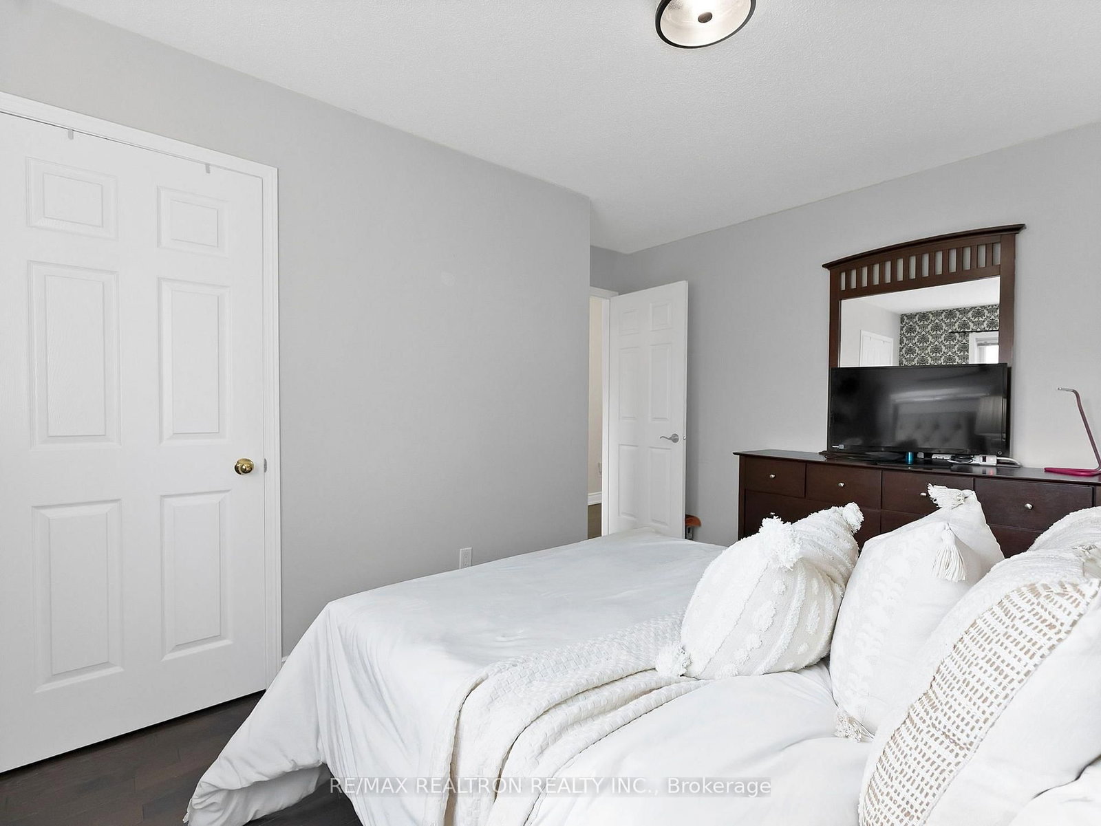 83 Crawforth Street • Whitby, ON photo 27