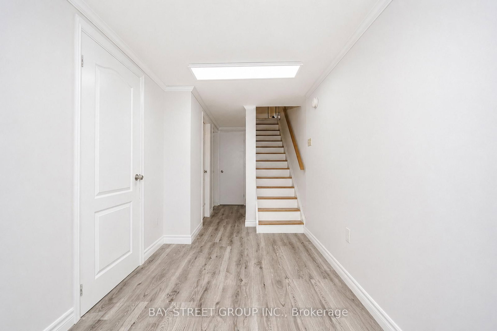 54 Thyra Avenue • Toronto, ON photo 17