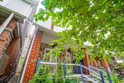 54 Thyra Avenue • Toronto, ON photo 2