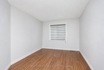 54 Thyra Avenue • Toronto, ON photo 4