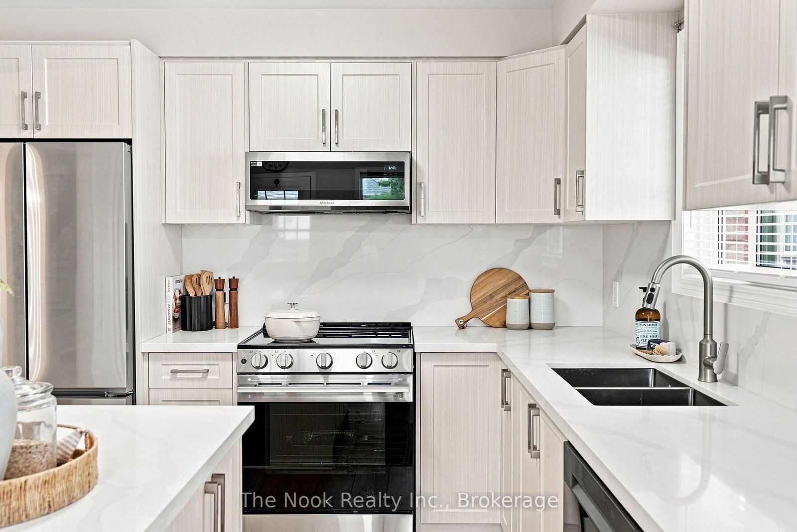 638 Longworth Avenue • Clarington, ON photo 8