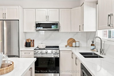 638 Longworth Avenue • Clarington, ON photo 8