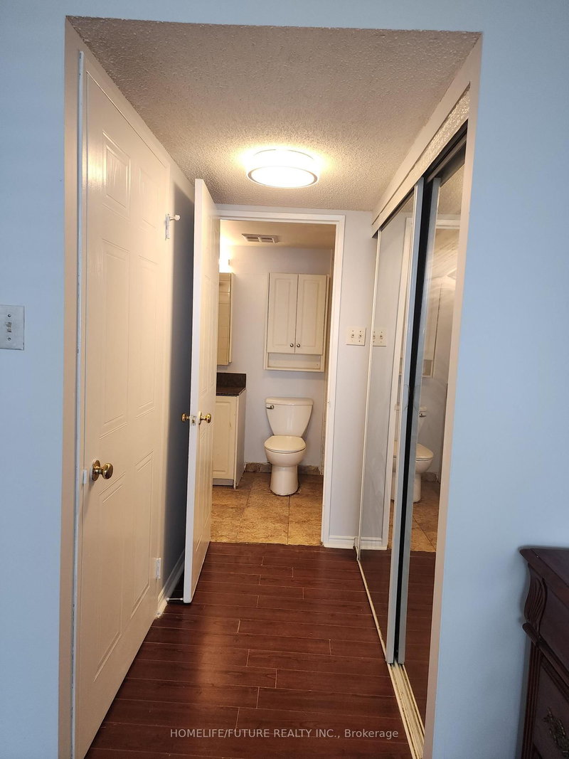 410 Mclevin Toronto,ON M1B 5J5 — Photo 13