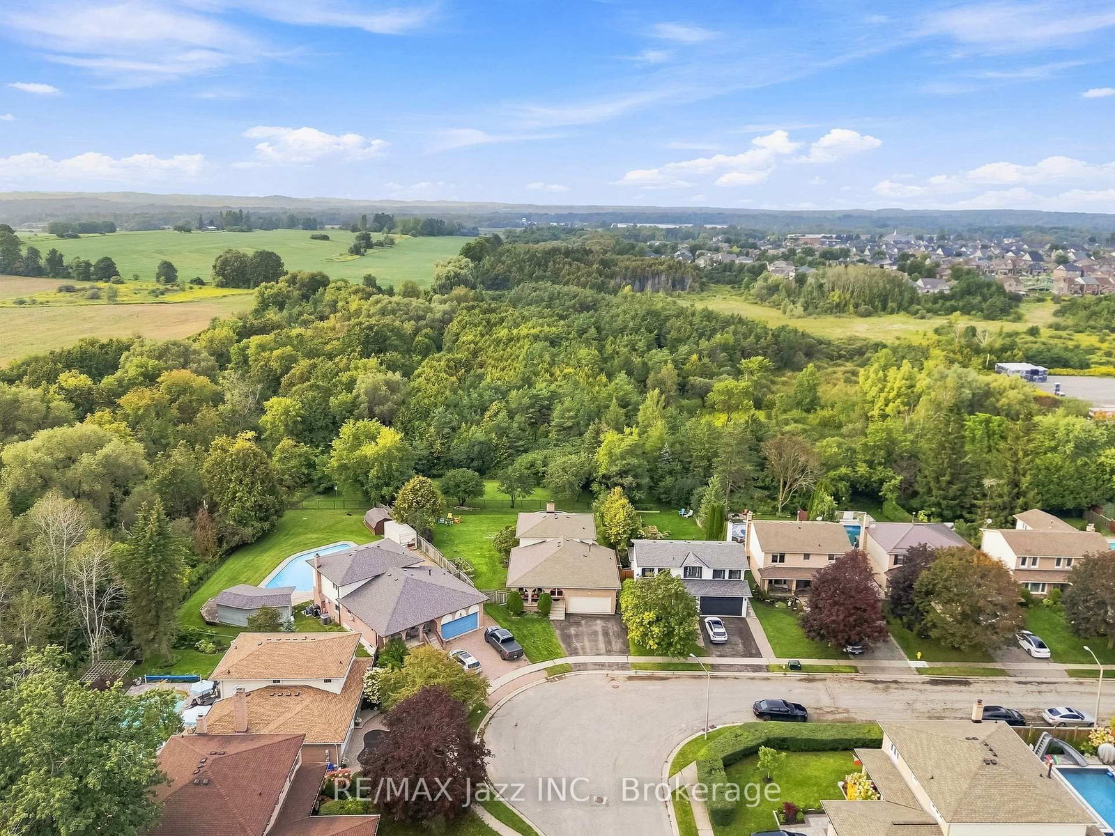 76 Chester Crescent • Scugog, ON photo 3
