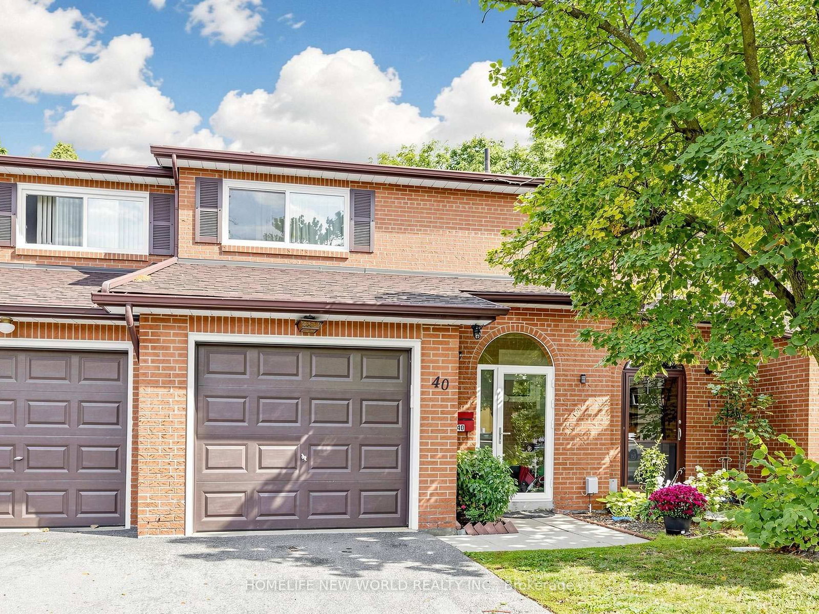 90 Crockamhill Drive • #40 • Toronto, ON photo 3