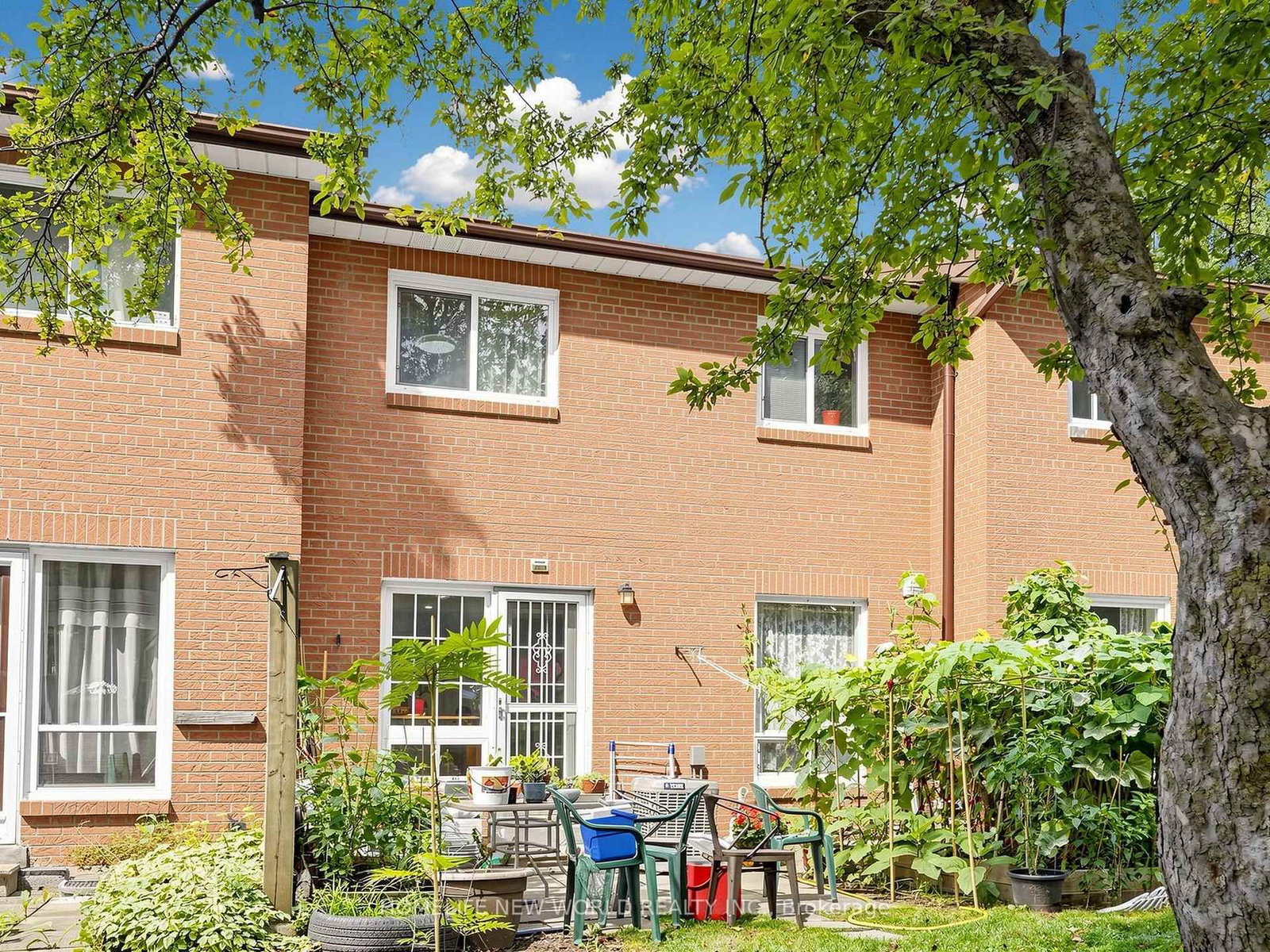 90 Crockamhill Drive • #40 • Toronto, ON photo 44