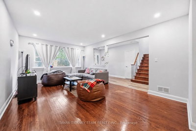 118 Rossland Road W • Oshawa, ON photo 5