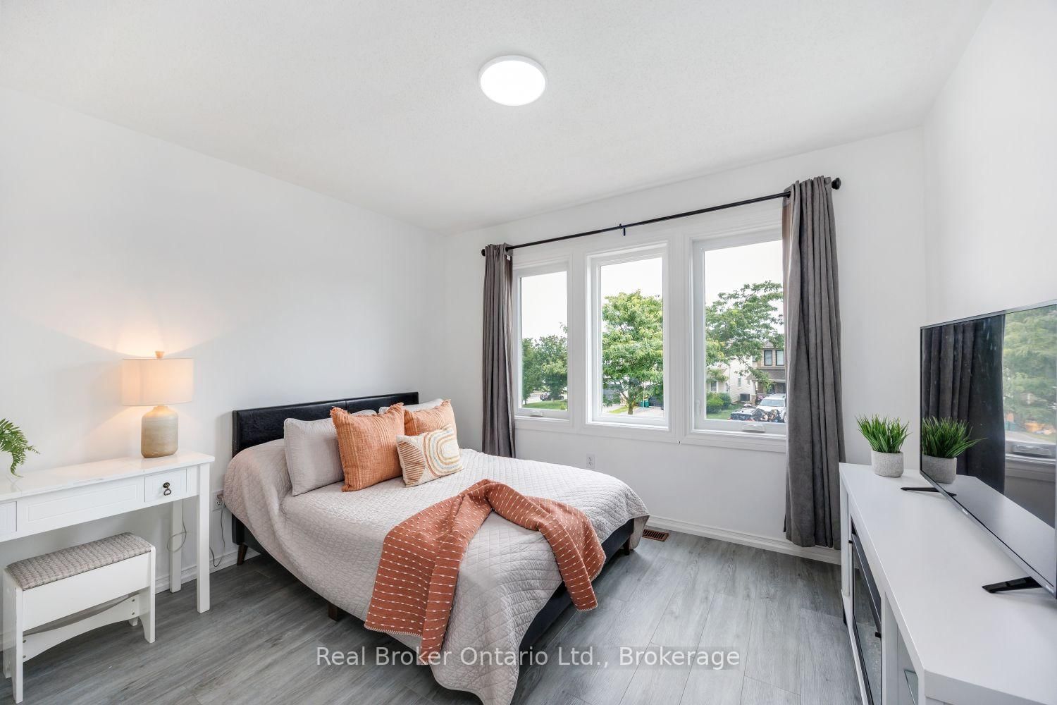 36 Bannister Street • Clarington, ON photo 21