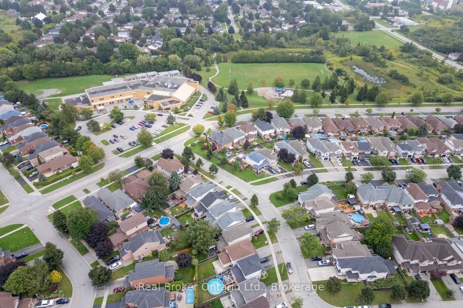 36 Bannister Street • Clarington, ON photo 33