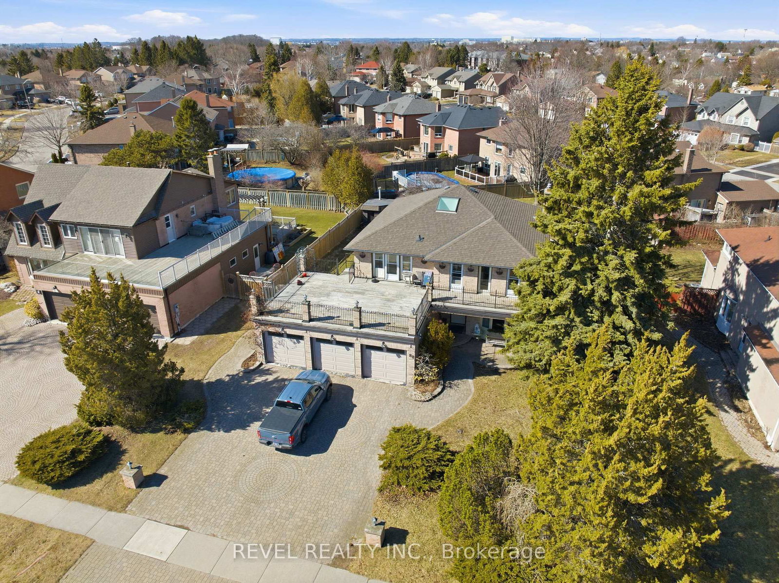 88 Lake Driveway W • Ajax, ON photo 14